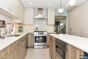 42 Bellgrove Dr, Mahwah, NJ 07430 - Photo 17