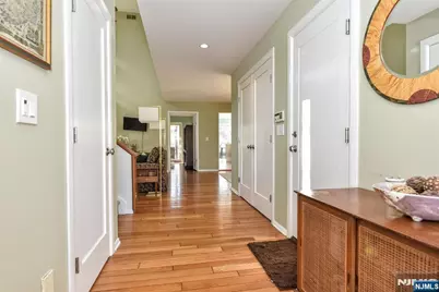 42 Bellgrove Drive, Mahwah, NJ 07430 - Photo 5