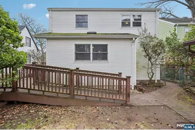 27 Jagoe Street, Bergenfield, NJ 07621 - Photo 41