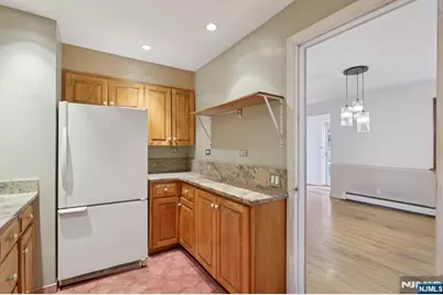 27 Jagoe Street, Bergenfield, NJ 07621 - Photo 13