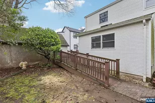 27 Jagoe St, Bergenfield, NJ 07621 - Photo 39