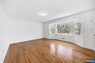 710 Tulip Pl, River Vale Township, NJ 07675 - Photo 9