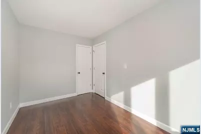 46 Center Street, Clifton, NJ 07011 - Photo 5