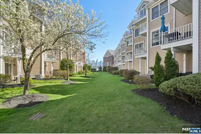 428 Newburgh Court, West New York, NJ 07093 - Photo 37