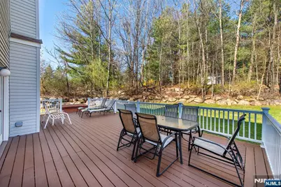 10 Pierson Court, Mahwah, NJ 07430 - Photo 13