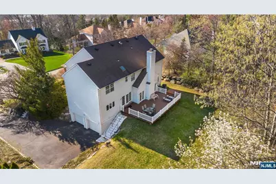 10 Pierson Court, Mahwah, NJ 07430 - Photo 9