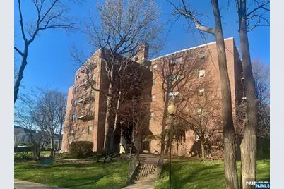 501 Linwood Drive 4 #4, Fort Lee, NJ 07024 - Photo 1