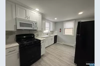 30 Searing Avenue 2 #2, East Newark, NJ 07029 - Photo 3