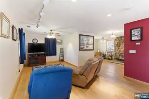 7 Franklin St, Little Ferry, NJ 07643 - Photo 15