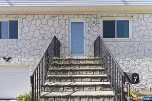 7 Franklin St, Little Ferry, NJ 07643 - Photo 5