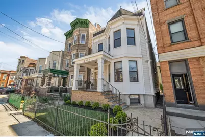 2602 Palisade Avenue, Weehawken, NJ 07086 - Photo 3