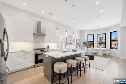 2602 Palisade Avenue, Weehawken, NJ 07086 - Photo 33