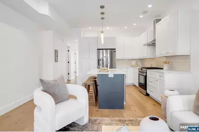 2602 Palisade Avenue, Weehawken, NJ 07086 - Photo 11