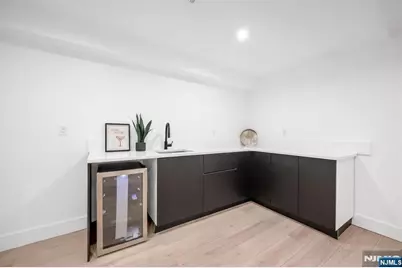 2602 Palisade Avenue, Weehawken, NJ 07086 - Photo 27