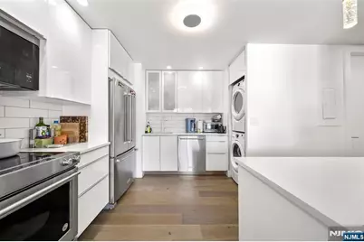 1077 River Road Ph 13 #PH 13, Edgewater, NJ 07020 - Photo 5