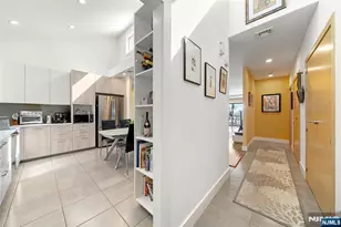 300 Gorge Road 58, Cliffside Park, NJ 07010 - Photo 7