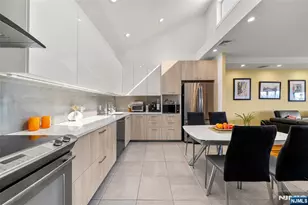 300 Gorge Road 58, Cliffside Park, NJ 07010 - Photo 9