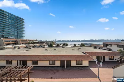 300 Gorge Road 58 #58, Cliffside Park, NJ 07010 - Photo 25