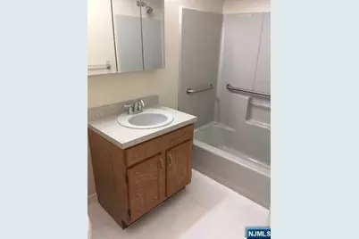 2 Richmond Road 110 #110, West Milford, NJ 07480 - Photo 17