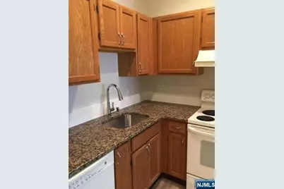 2 Richmond Road 110 #110, West Milford, NJ 07480 - Photo 5