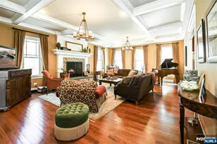 506 Julie Ct, Wyckoff Township, NJ 07481 - Photo 9