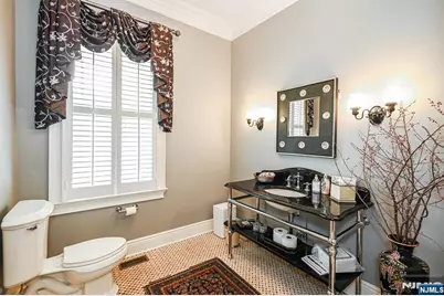 506 Julie Court, Wyckoff Township, NJ 07481 - Photo 19