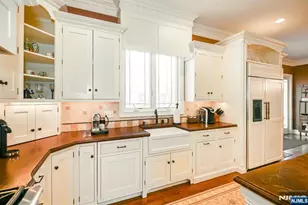 506 Julie Ct, Wyckoff Township, NJ 07481 - Photo 17