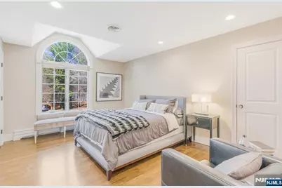 390 Lavelle Court, Wyckoff Township, NJ 07481 - Photo 23