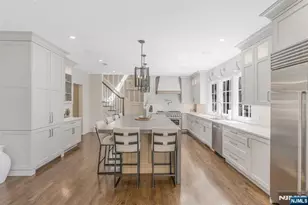 390 Lavelle Ct, Wyckoff Township, NJ 07481 - Photo 3