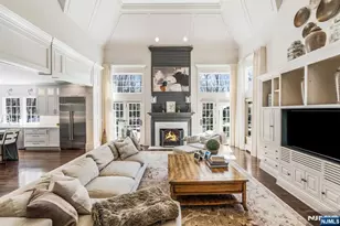 390 Lavelle Ct, Wyckoff Township, NJ 07481 - Photo 5