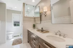 390 Lavelle Ct, Wyckoff Township, NJ 07481 - Photo 25