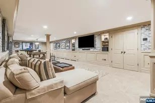 390 Lavelle Ct, Wyckoff Township, NJ 07481 - Photo 41