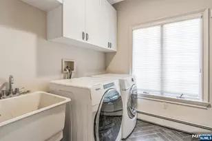 390 Lavelle Ct, Wyckoff Township, NJ 07481 - Photo 47