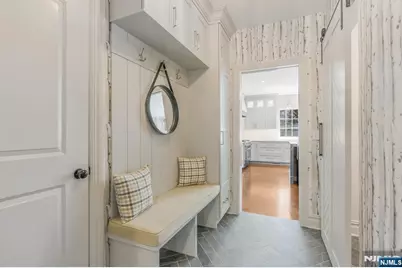 390 Lavelle Court, Wyckoff Township, NJ 07481 - Photo 15