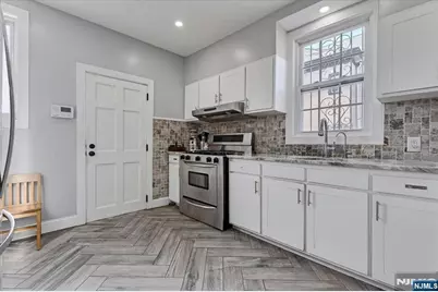 652 1st Avenue, Elizabeth, NJ 07206 - Photo 11