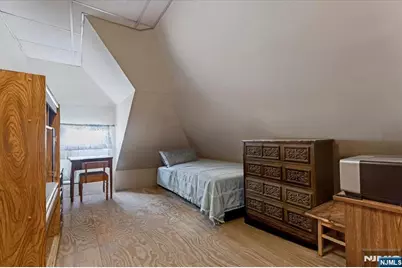 652 1st Avenue, Elizabeth, NJ 07206 - Photo 15