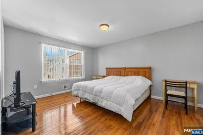 128-132 Leslie Street, Newark, NJ 07112 - Photo 7