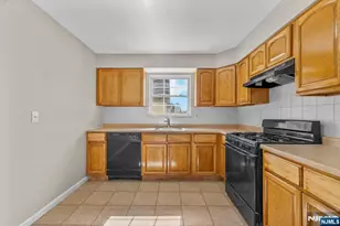 128-132 Leslie St, Newark, NJ 07112 - Photo 13