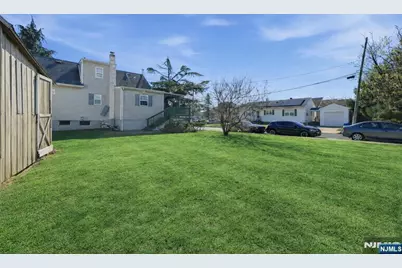 131 La Monte Avenue, Bound Brook, NJ 08805 - Photo 29