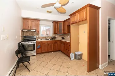 146 Merselis Avenue 1 #1, Clifton, NJ 07011 - Photo 7