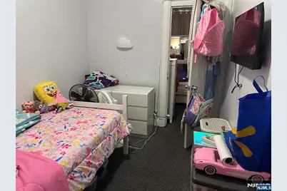 18 Graham Street, Jersey City, NJ 07307 - Photo 29