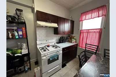 18 Graham Street, Jersey City, NJ 07307 - Photo 23