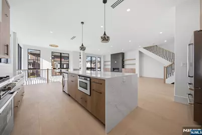 117 Henry Street A #A, Palisades Park, NJ 07650 - Photo 11