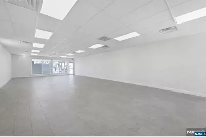 27-16 Broadway, Fair Lawn, NJ 07410 - Photo 5