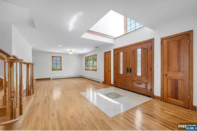 309 South Drive, Paramus, NJ 07652 - Photo 5