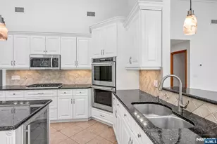 309 South Dr, Paramus, NJ 07652 - Photo 19