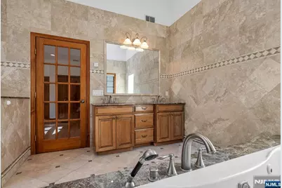 309 South Drive, Paramus, NJ 07652 - Photo 33