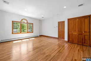309 South Dr, Paramus, NJ 07652 - Photo 29