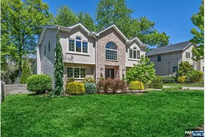 309 South Drive, Paramus, NJ 07652 - Photo 49