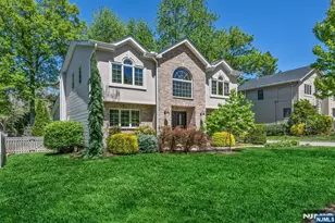309 South Dr, Paramus, NJ 07652 - Photo 49